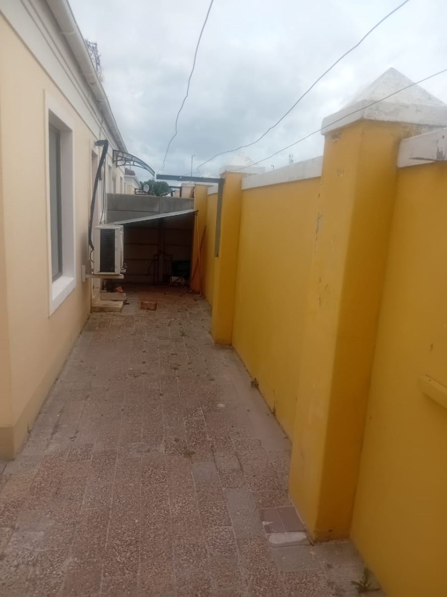 2 Bedroom Property for Sale in Stellendale Western Cape